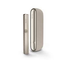 IQOS ILUMA Standard Gold kit